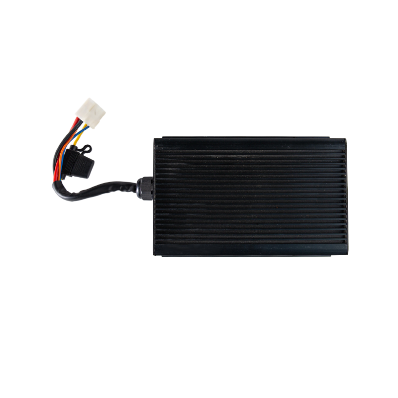 كفاءة عالية إخراج مستقر IP65 الغبار مقاومة للنفط DC48V واسعة المدخلات رافعة شوكية مركبة DC-DC الجهد التنحي وحدة